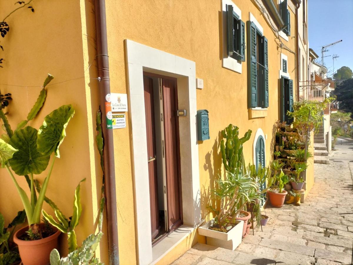 La Casa Di Sveva Apartment Ragusa Exterior photo