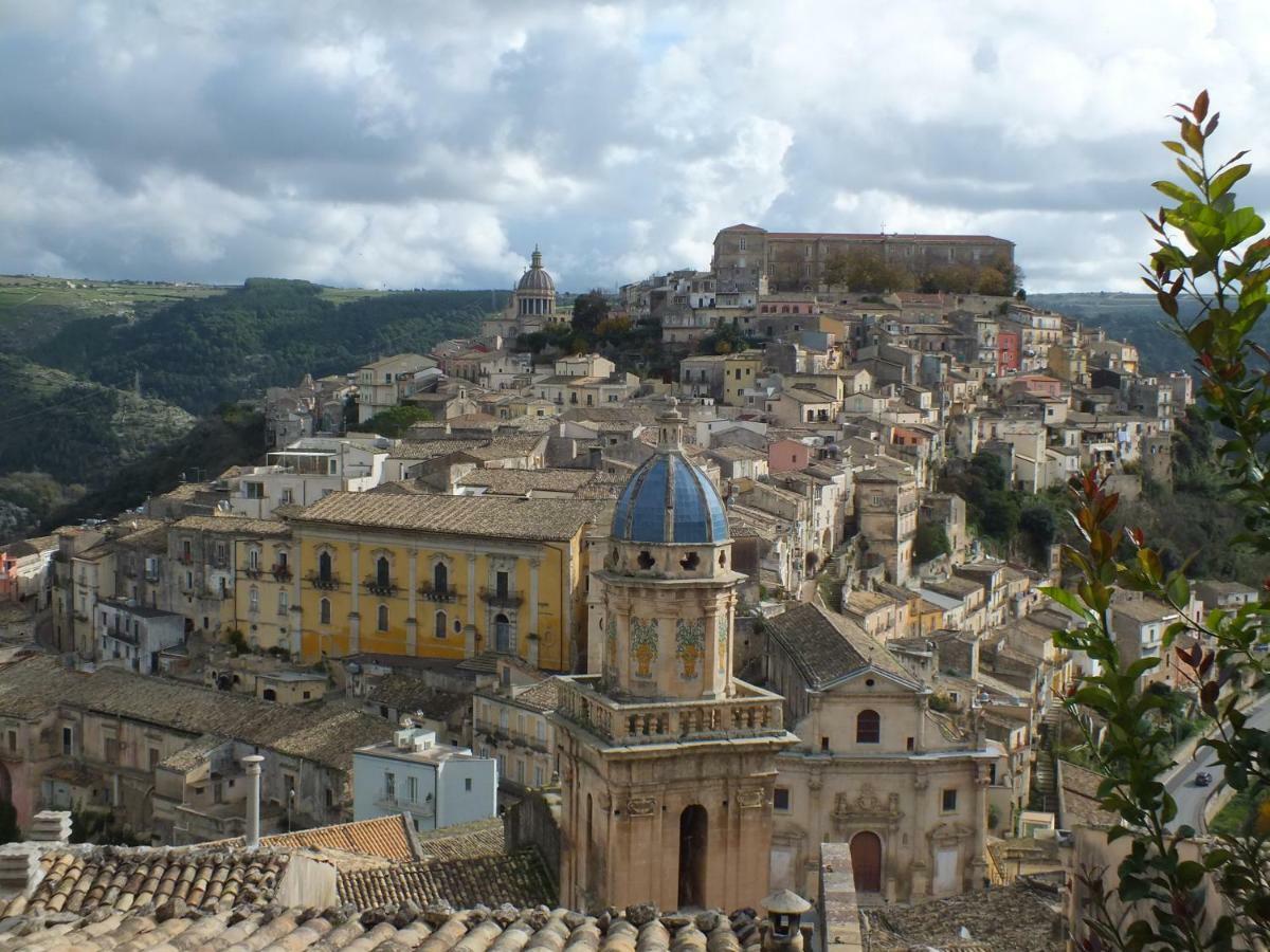La Casa Di Sveva Apartment Ragusa Exterior photo
