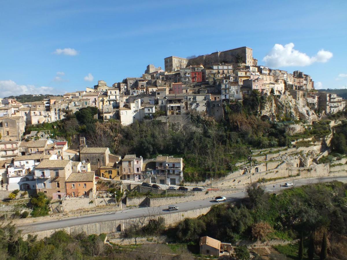 La Casa Di Sveva Apartment Ragusa Exterior photo
